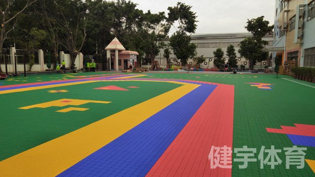 深圳市怀德第二幼儿园悬浮地板安装工程