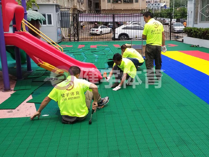 深圳市美嘉幼儿园悬浮地板安装工程